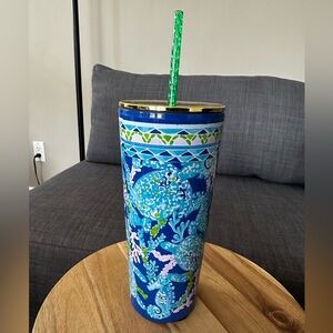 24oz Lilly Pulitzer Turtle Villa Tumbler